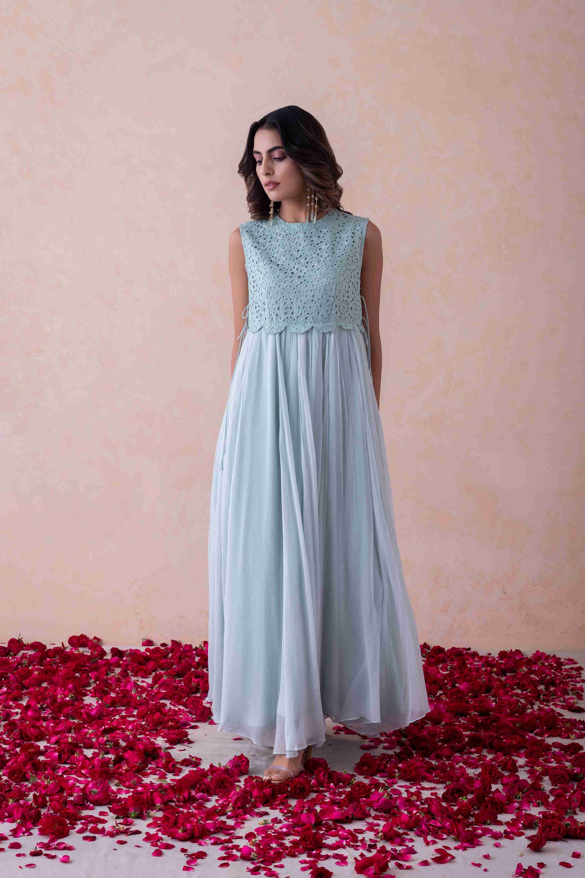Maia - Sleeveless