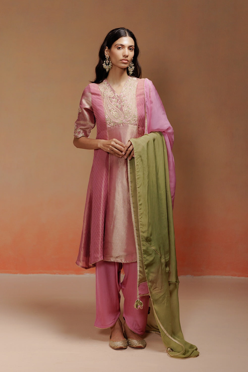 Ahana - Pink
